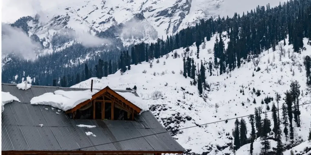 best luxury hotels in Manali