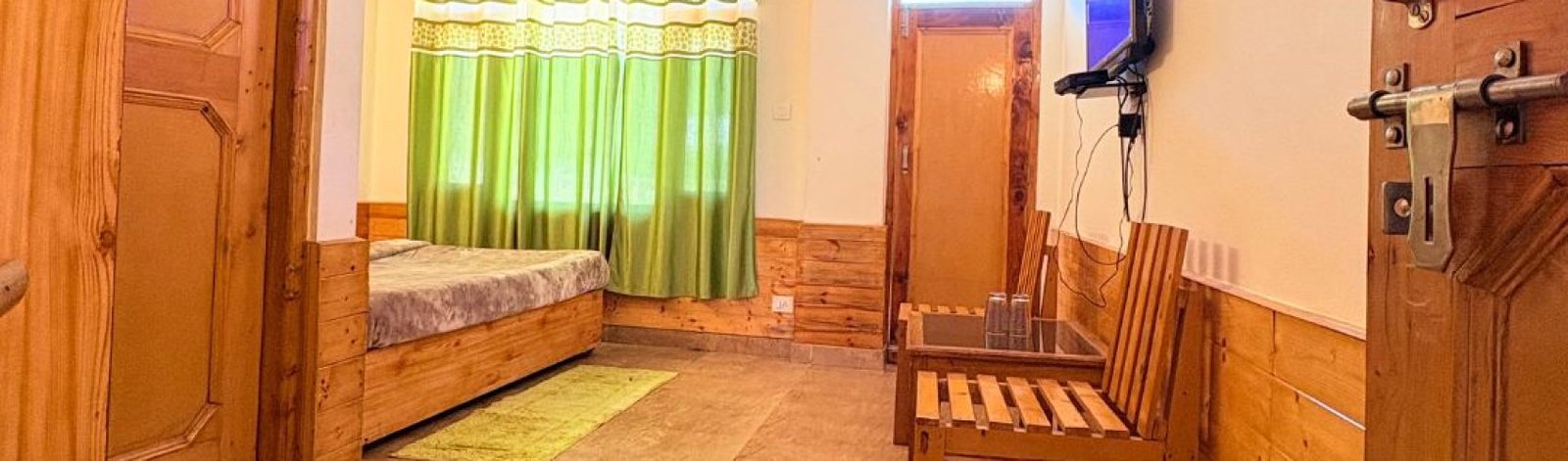 best 5 star hotel in Manali